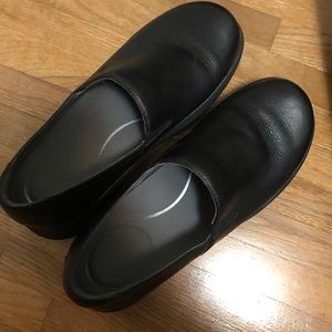 Dansko Shoes Size 38